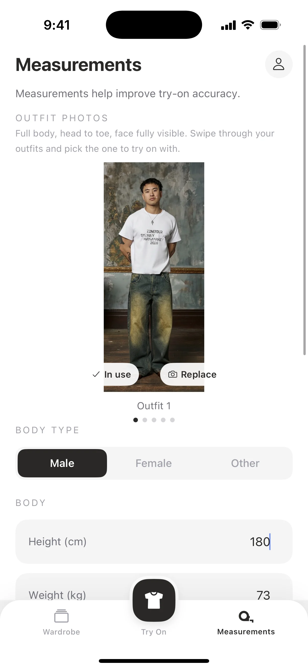 The measurements screen, with the saved full-body outfit photo in use